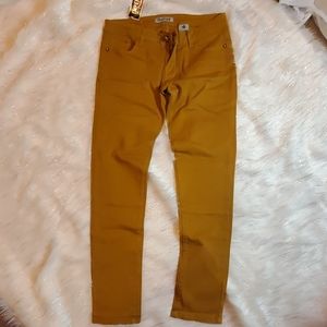 Juniors jeans